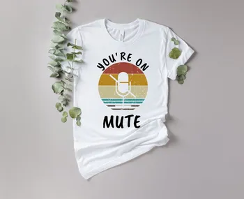 Jūs esat par izslēgtu Smieklīgi Tālummaiņas Krekls Video Zvanu Meitene Dāvanu Smieklīgi Grafikas Tshirt Modes Gadījuma Kokvilnas Apaļu Kakla Īsām Piedurknēm Top Tees